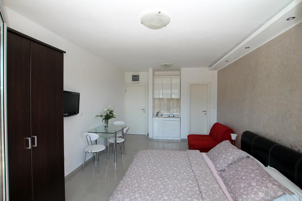 הרצג-נובי Montesun Residence מראה חיצוני תמונה